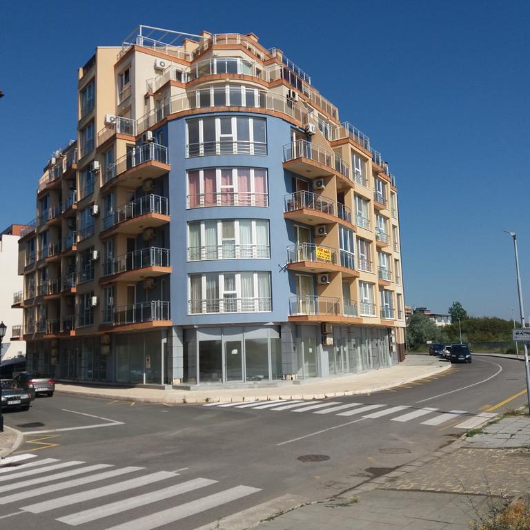 Golden Sea View Apartments 1 Pomorie Exterior photo