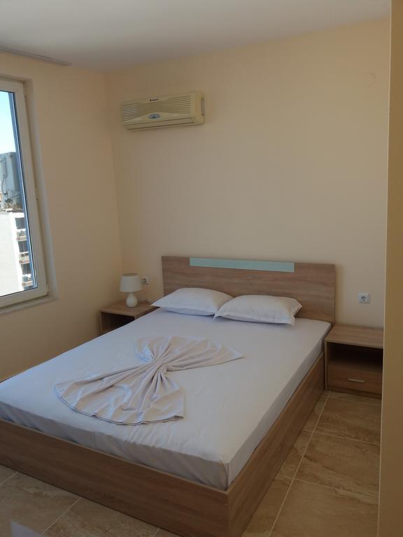 Golden Sea View Apartments 1 Pomorie Exterior photo